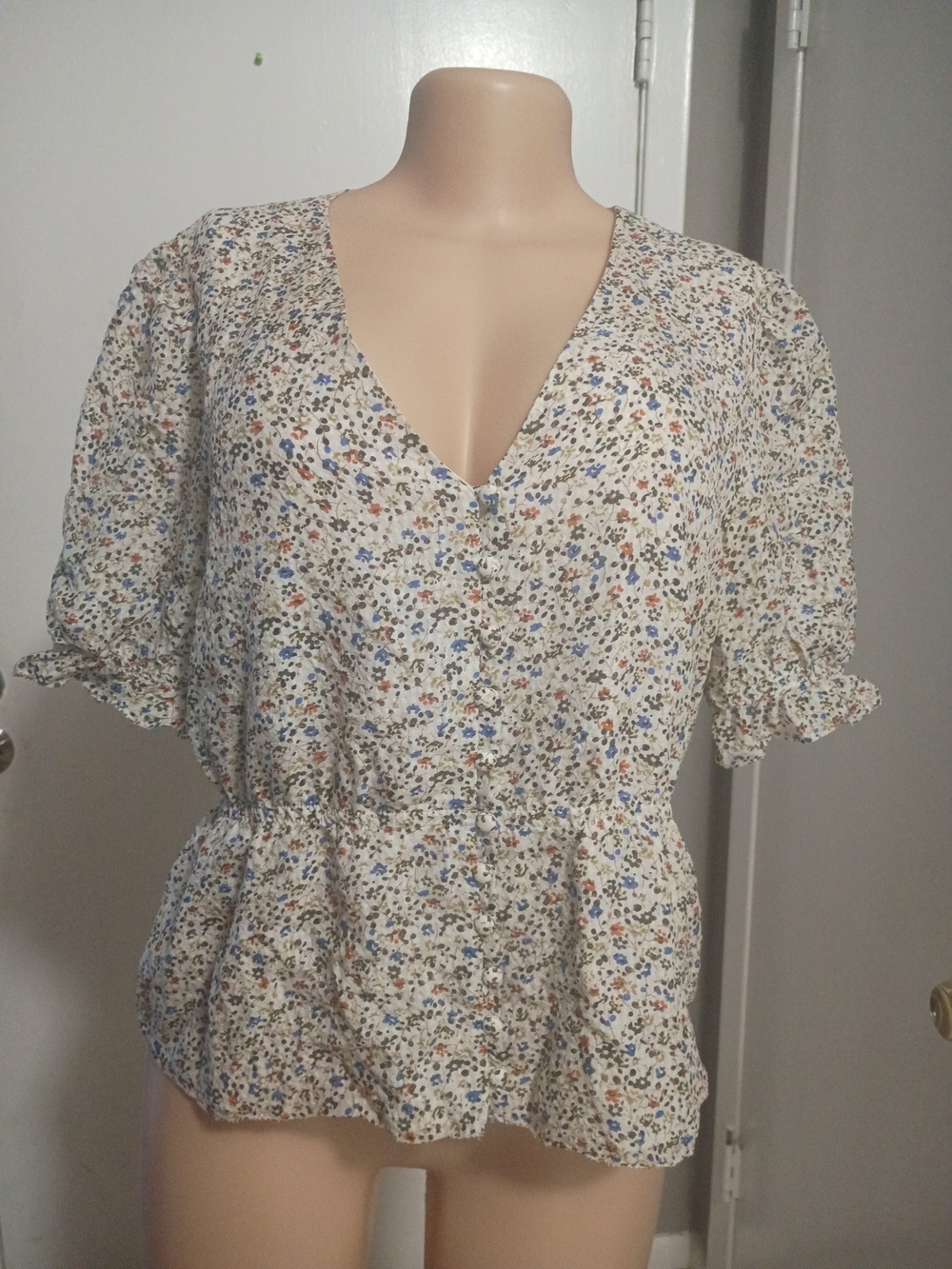Madewell Cream Floral V-Neck Peplum Blouse with Blue & Rust Flecks